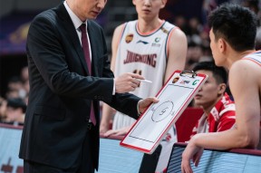 九游电脑版下载地址-今晚复出首秀引欢呼浙江稠州围绕NBA总决赛篮板制胜，连对手都承认：深圳男篮今夜遗憾出局的简单介绍